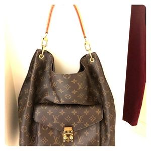Large LV shoulder bag